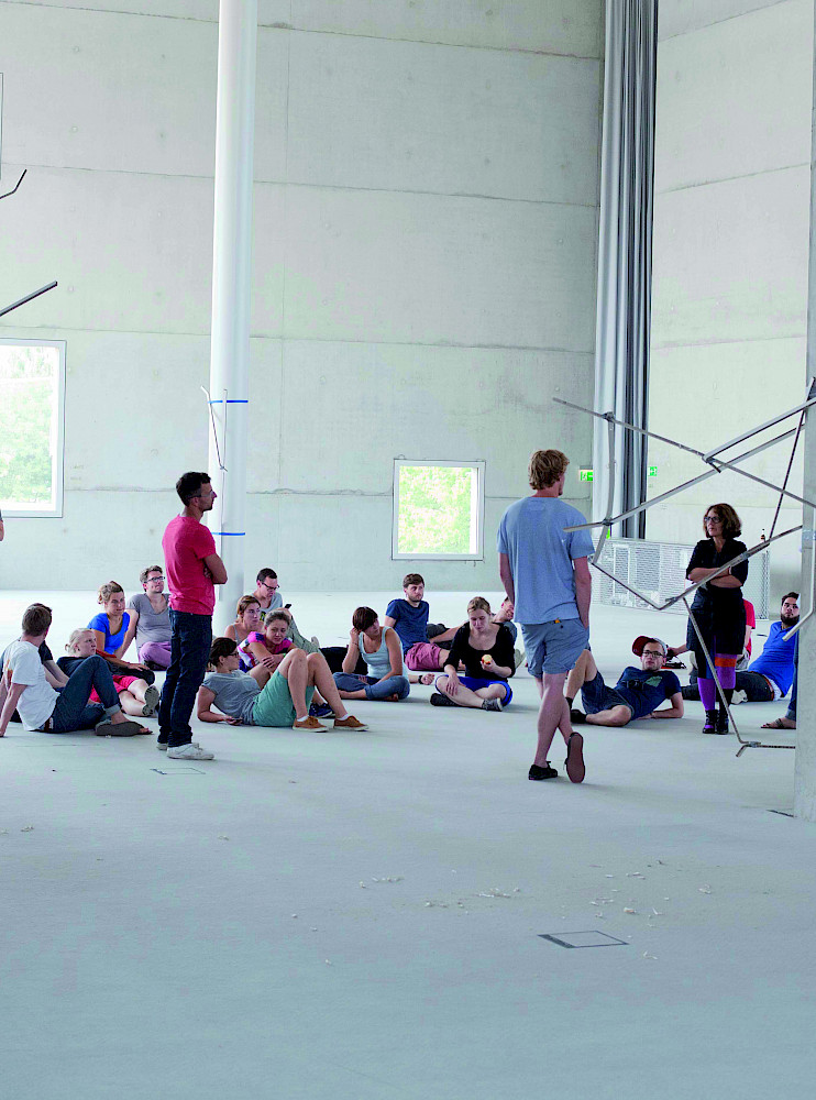 Artikel Vorschaubild: Folkwang Inside|Ausstellung der Abschlussarbeiten des Fachberreichs Gestaltung im SANAA Gebäude