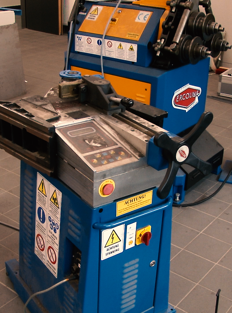 Ercolina Dornbiegemaschine