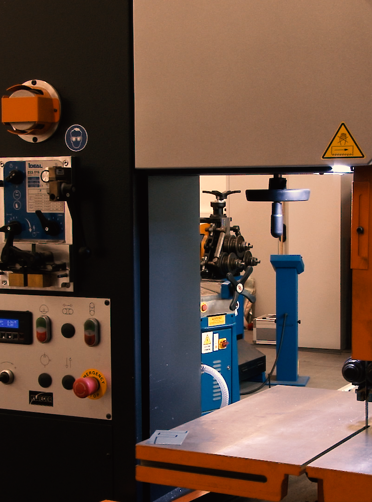 Kläger Vertikalbandsäge