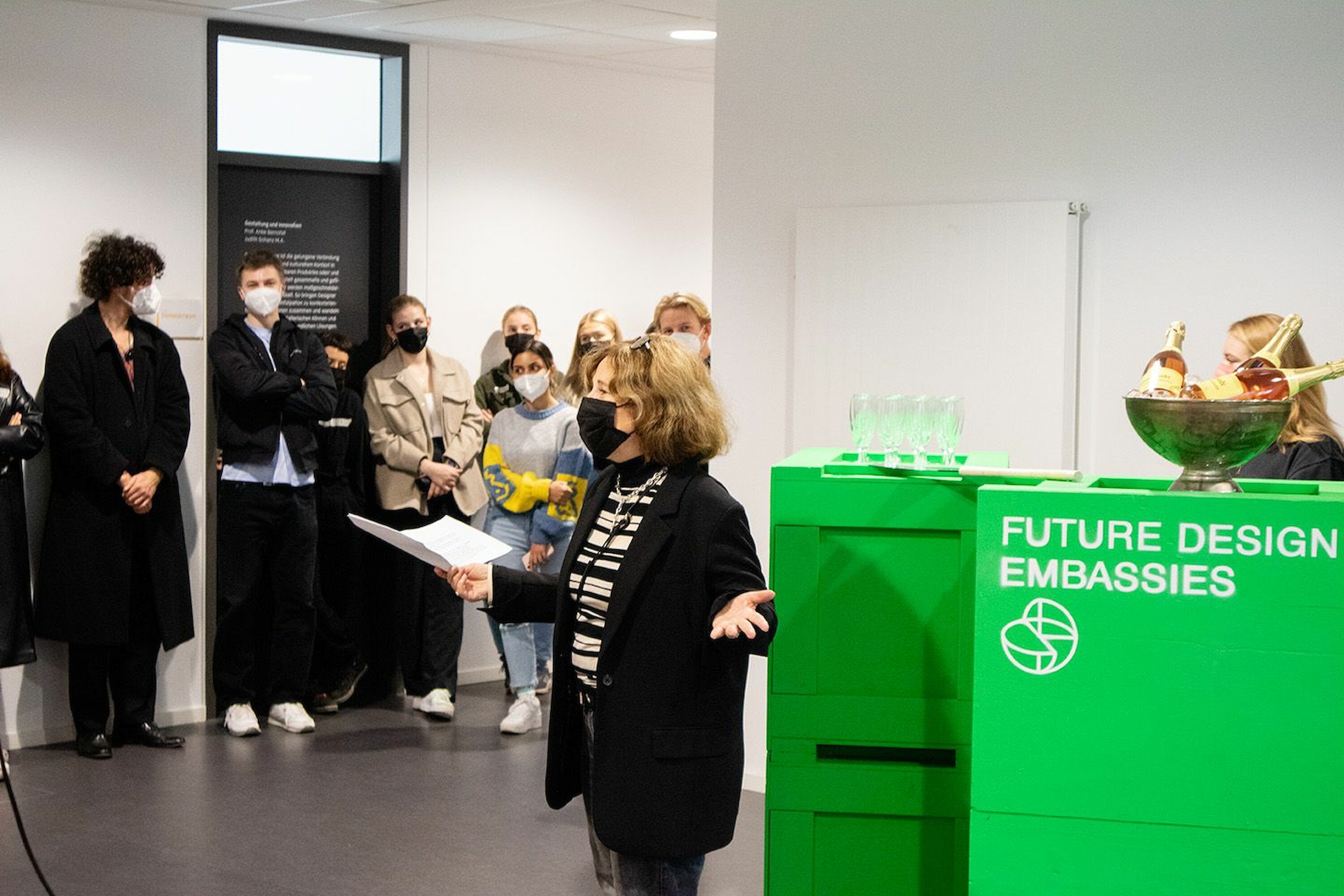 Bildname: folkwang-industrial-design-future_design_embassies_-_opening_ceremony_19