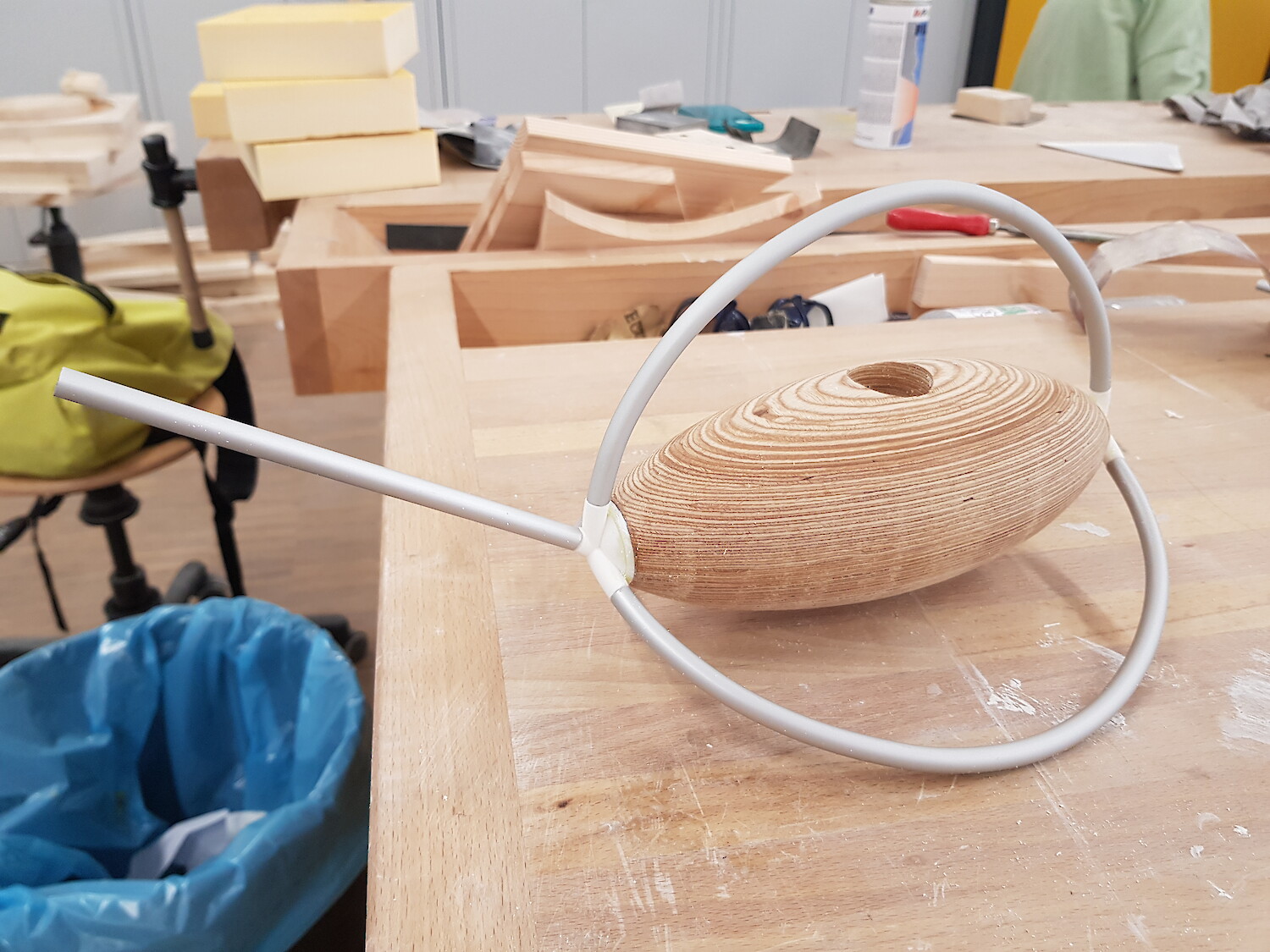 Bildname: folkwang-industrial-design-third_hand-dt4ot7