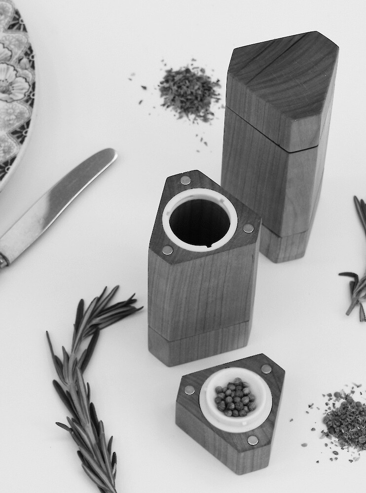 Teaserbild von Projekt 2x20 Sekunden|Zerstoßen von Gewürzen durch Schütteln